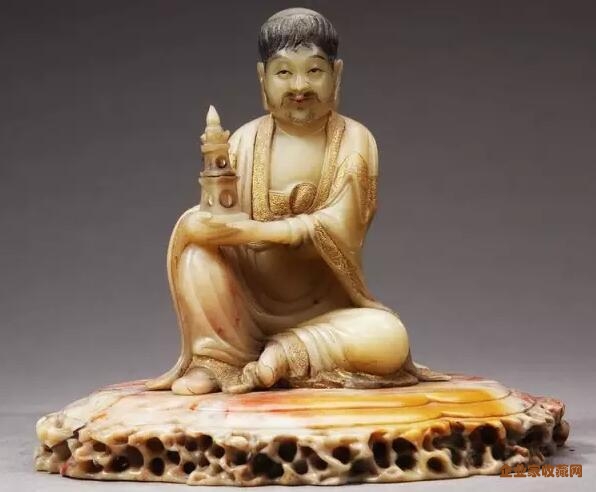 清代寿山石雕罗汉（阿秘特尊者）