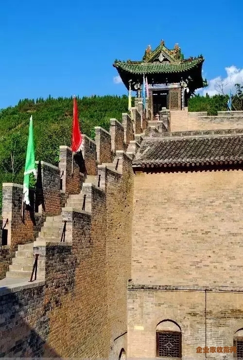 比马云王健林更壕，这才是真正的大户人家！